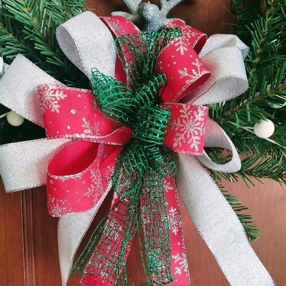 Hand Crafted Grapevine Christmas Wreath, Glitter Deer, Ribbon, Ornaments 18" - Picture 3 of 11